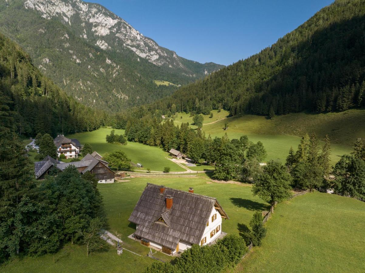 Mala Hisa Lägenhet Solčava Exteriör bild